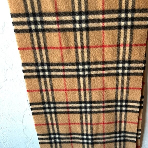 Vintage Burberry scarf 100% Lambswool Made in England Camel Color - Picture 6 of 10